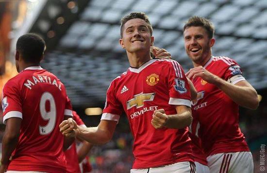 此次手球犯 此次手球犯